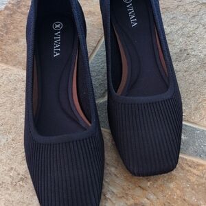 VIVAIA Blue Ribbed Square Toe 2" Block Heels Sz 38.